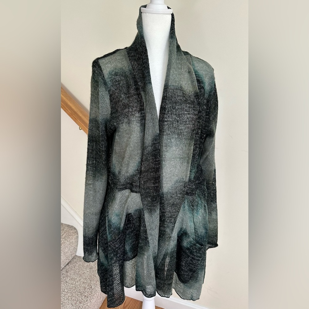 Staples black-green-cream variegated shawl-style sweater. Size large.